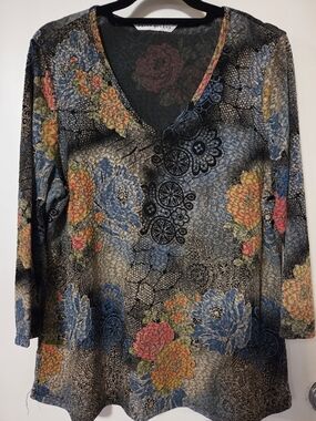 Peter Nygard Black Floral V-Neck Women's Top